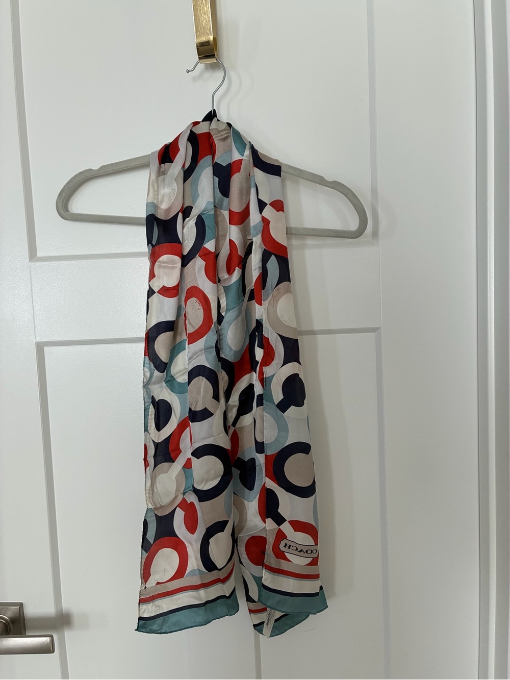 NWT Coach Woman’s Geometric Ring Print Silk Scarf